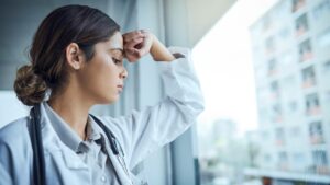 Médica com Burnout em residência.
